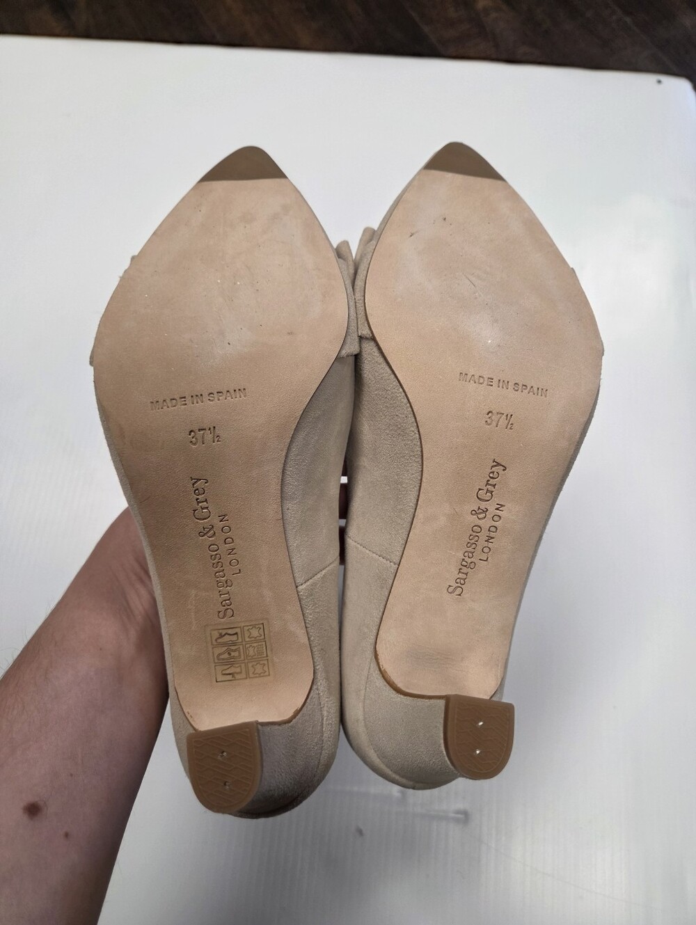 Sargasso And Grey London Lori Pump - Almond Suede Leather Bow Heel 37.5 7 - Picture 5 of 9